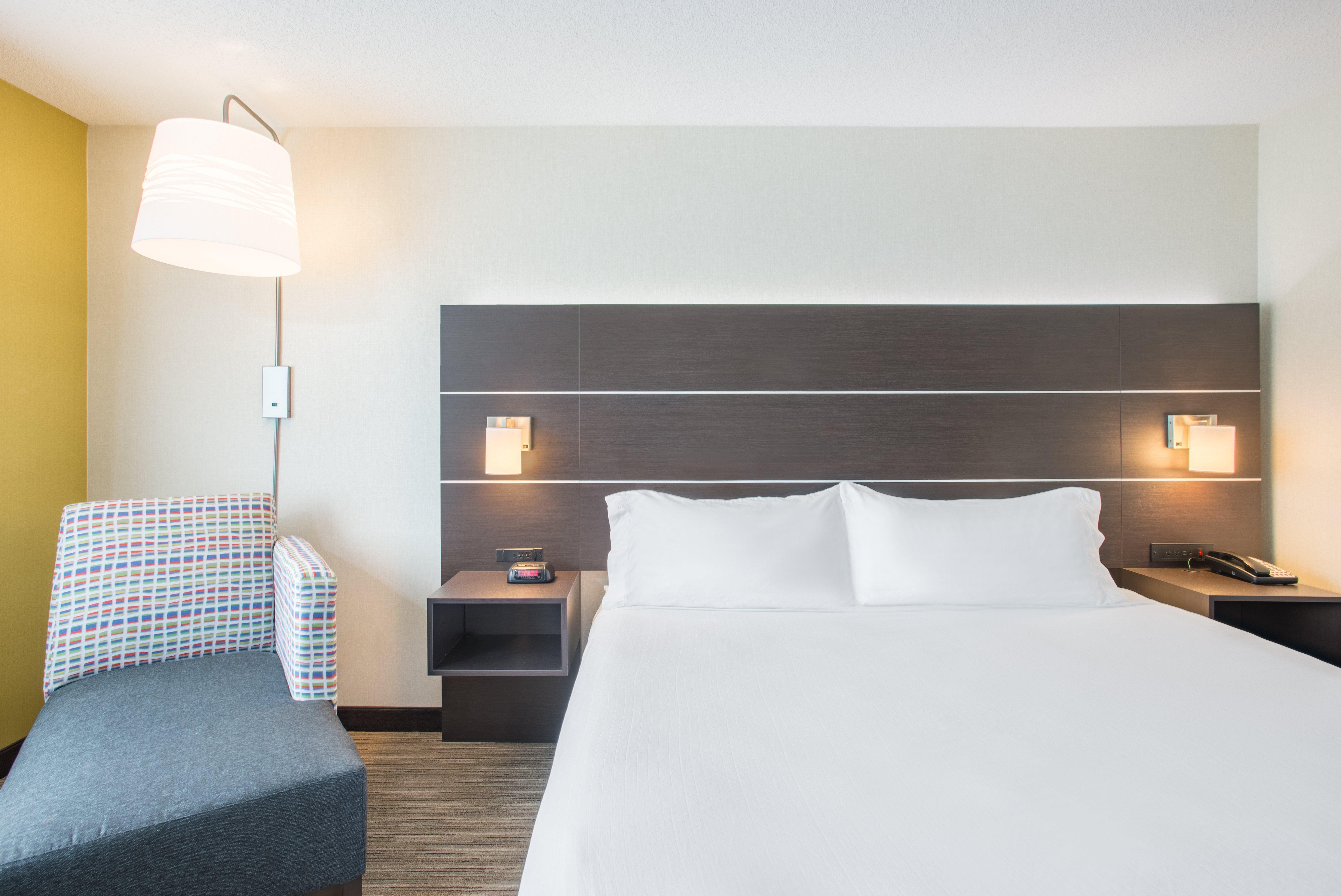 Holiday Inn Express Hotel & Suites Boston - Marlboro By Ihg Хадсон Экстерьер фото