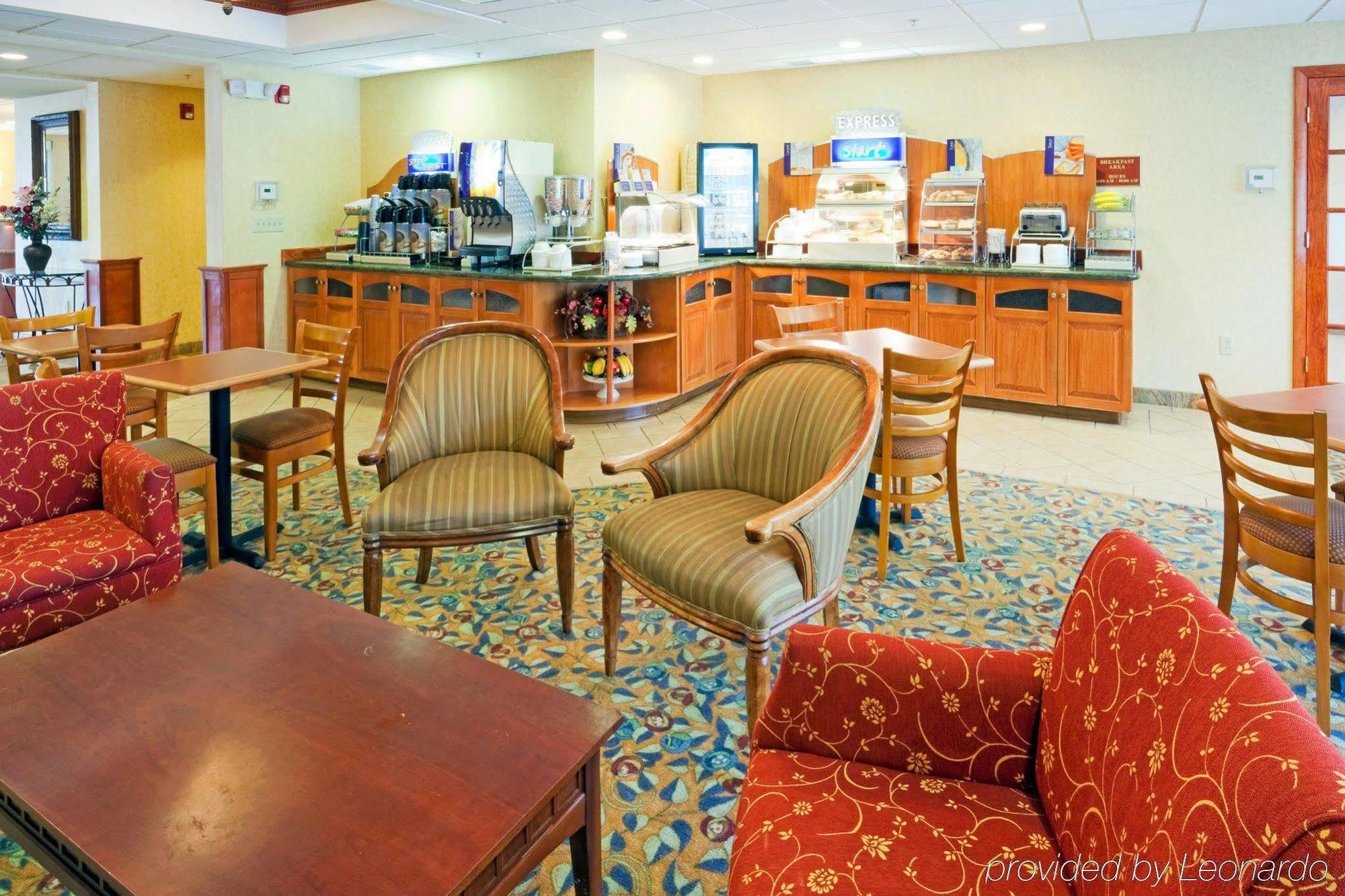 Holiday Inn Express Hotel & Suites Boston - Marlboro By Ihg Хадсон Экстерьер фото